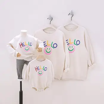 2021 NYE Familie af Fire Familie Matchende Udstyr HEJ Sweatshirt t-Shirts Baby Sparkedragt+Hat Familie på Udkig Sweatshirts med Lange Ærmer Sæt