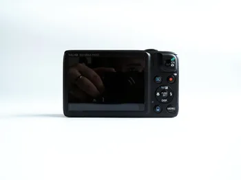 BRUGT Canon PowerShot SX600 HS 16MP Digital Kamera (rød/sort/hvid) 18x Optisk Zoom 1080p Full HD NFC, Wi-Fi